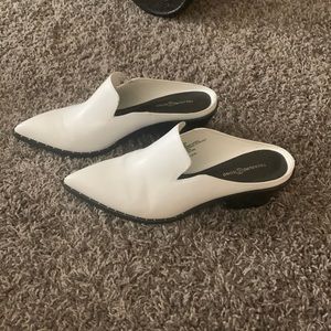 Treasure & Bond white  block heeled mules, size 9M